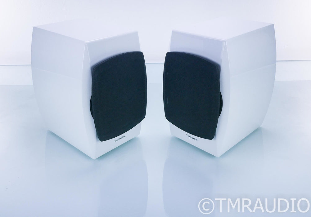 Technics SB-C700 Bookshelf Speakers; White Pair; SBC700