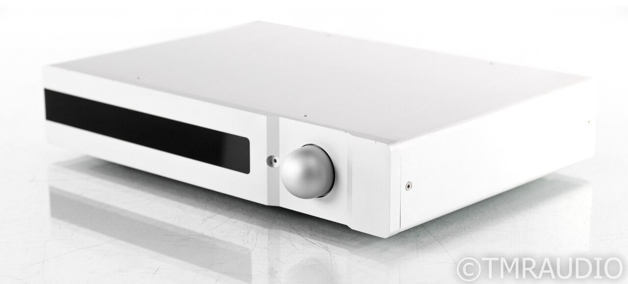 Auralic Vega DAC; D/A Converter; Remote; DSD