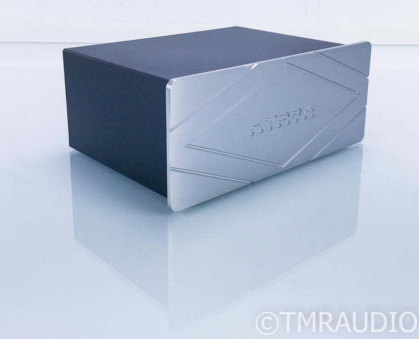 Shunyata Hydra 8 Power Conditioner; 20 Amp