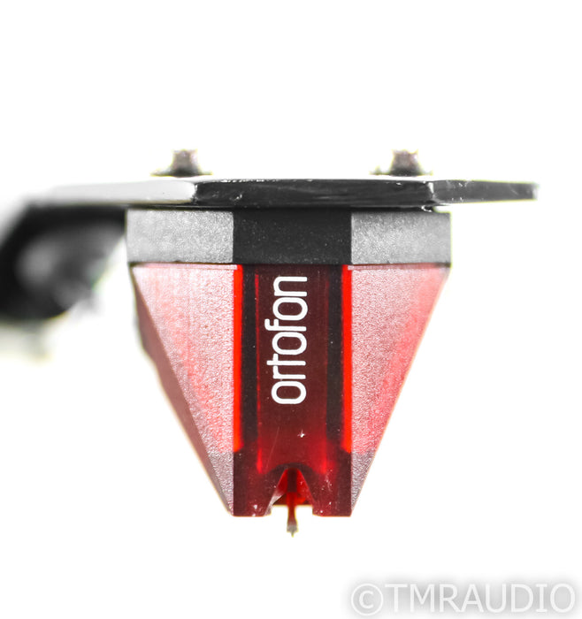 Pro-Ject 1-Xpression Carbon Belt Drive Turntable; Ortofon 2M Red MM Cartridge