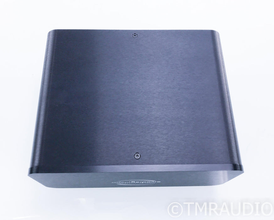 Audience Adept Response aR6T Power Conditioner; 15A w/ Au24 Power Chord