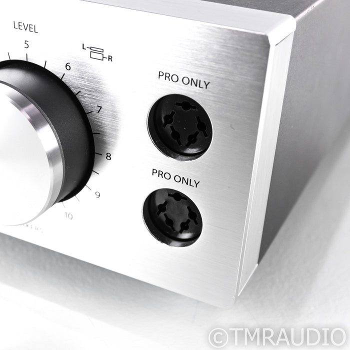 Stax SRM-323S Headphone Amplifier for Earspeakers; 100V w/ Voltage Converter