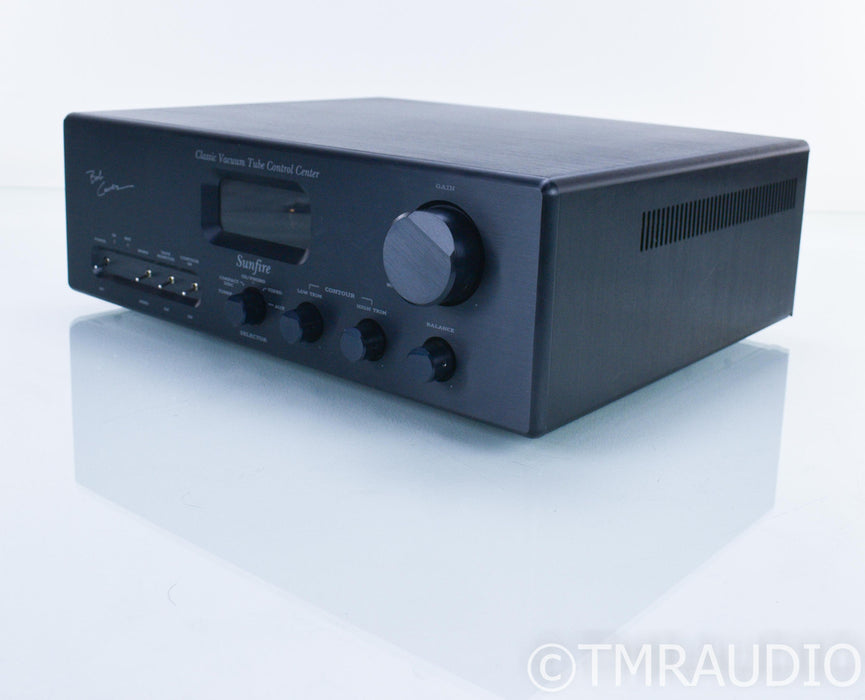 Sunfire Classic Vacuum Tube Control Center Preamplifier; MM / MC Phono; Plinth
