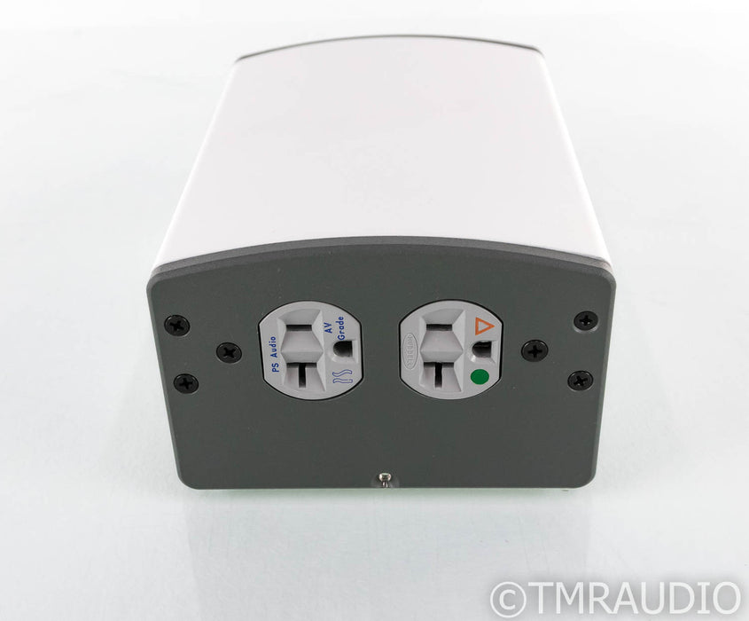 PS Audio Ultimate Outlet AC Power Line Conditioner; High Current; 20A