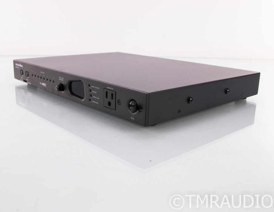 Panamax M4315-Pro Power Conditioner; Refurbished