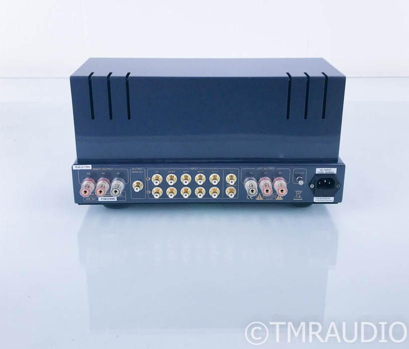 PrimaLuna DiaLogue Premium Stereo Tube Integrated Amplifier; Remote