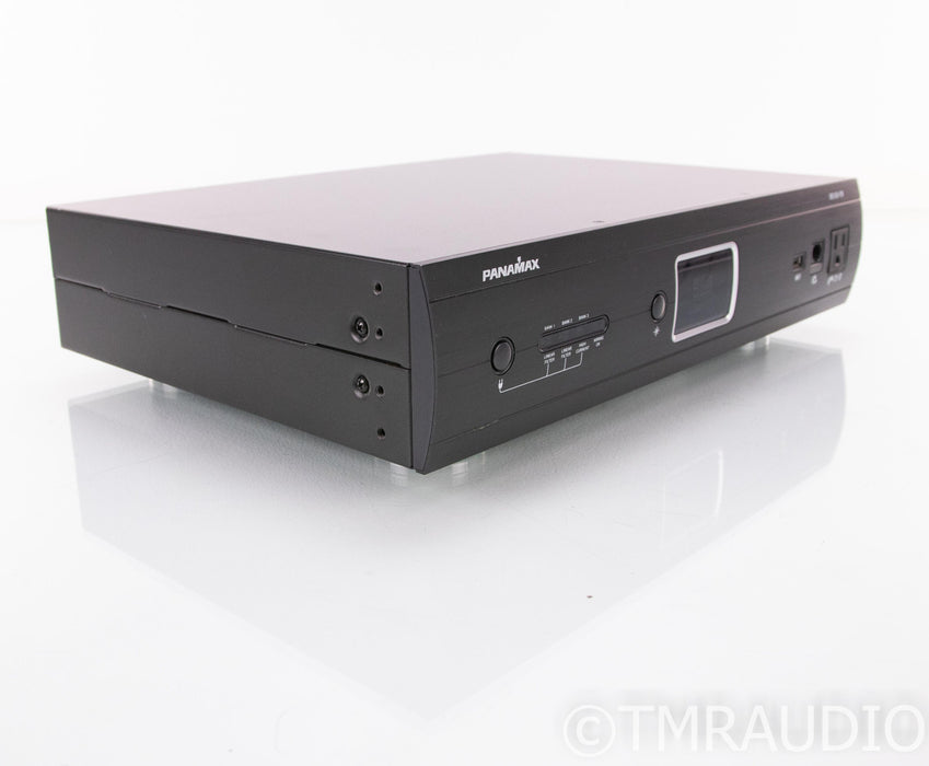 Panamax M5100-PM Power Conditioner
