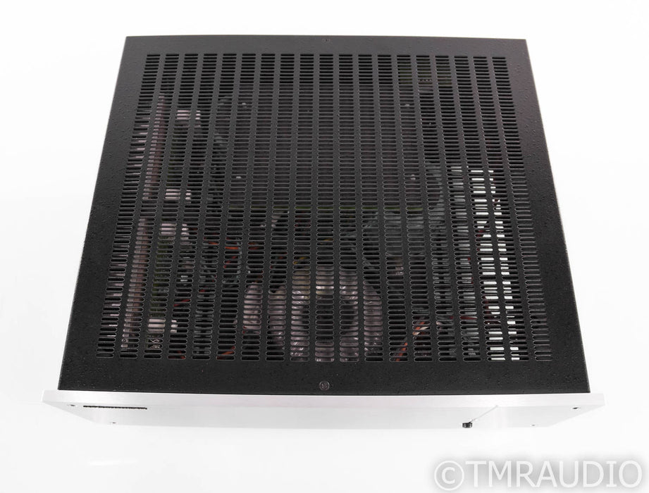 B&K ST2140 Stereo Power Amplifier; ST-2140