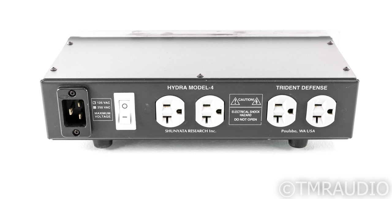 Shunyata Hydra Model 4 AC Power Line Conditioner; Diamondback Power Cable