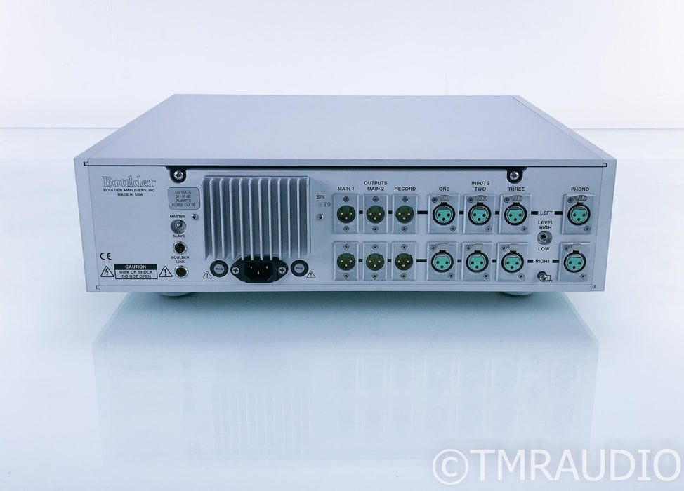 Boulder 1010 Stereo Balanced Preamplifier; Remote; MM Phono; MINT