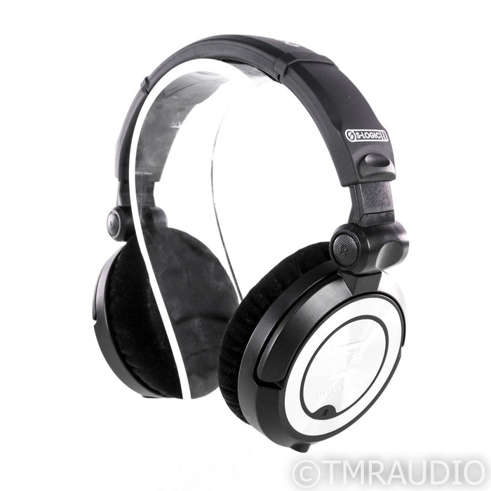 Ultrasone Pro 900 Closed Back Dynamic Headphones