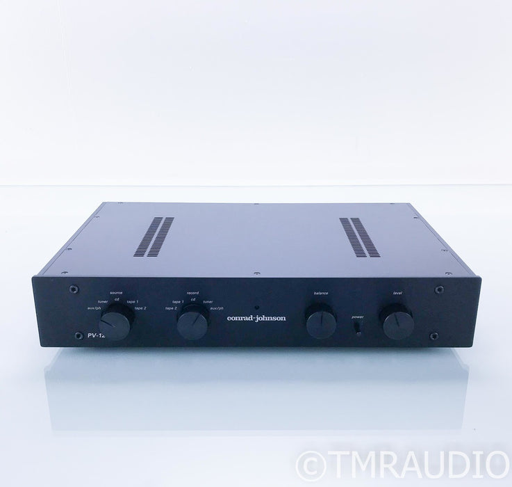 Conrad Johnson PV12L Stereo Tube Preamplifier