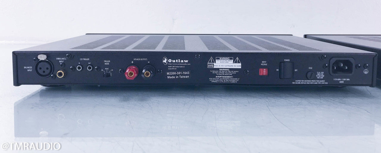 Outlaw Model 2200 Mono Power Amplifier
