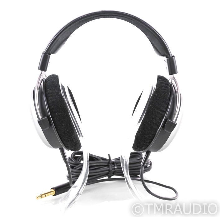 Beyerdynamic T1 Closed Back Dynamic Headphones; 600 Ohm