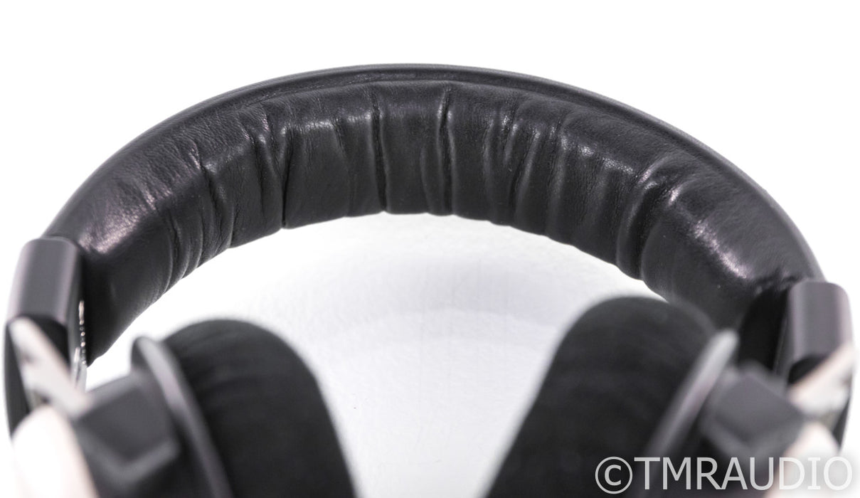 Beyerdynamic T1 Closed Back Dynamic Headphones; 600 Ohm