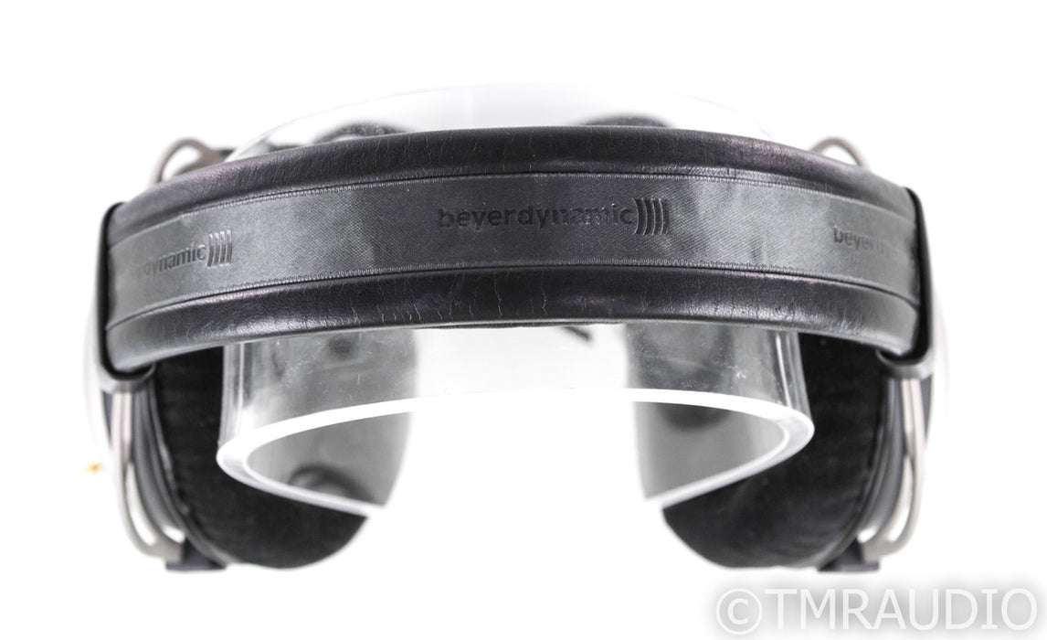 Beyerdynamic T1 Closed Back Dynamic Headphones; 600 Ohm