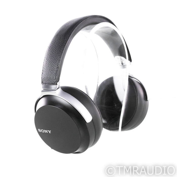 Sony MDR-Z7 Closed Back Headphones; MDRZ7