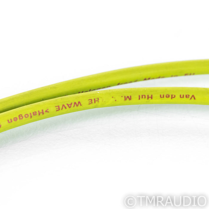 Van den Hul The Wave RCA Cables; 1m Pair Interconnects w/ Nakamichi Connectors