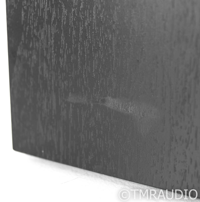 B&W 685 Bookshelf Speakers