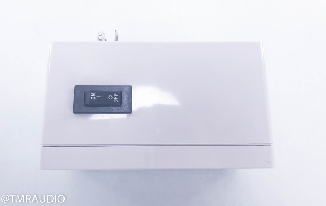 Adept Response aR2p-TO Power Conditioner