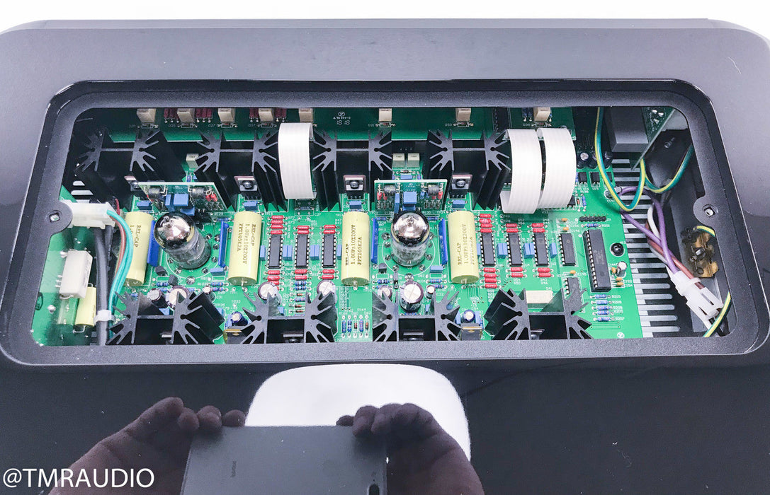 PS Audio BHK Signature Stereo Tube Hybrid Preamplifier