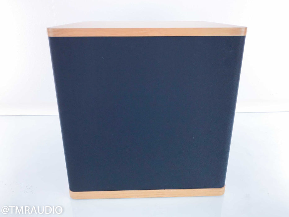 Vandersteen 2Wq Powered Subwoofer; WX-2 Crossover; Oak Finish