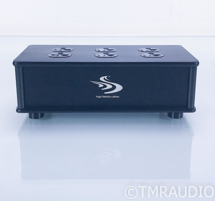 High Fidelity Cables MC-6 Power Distributor