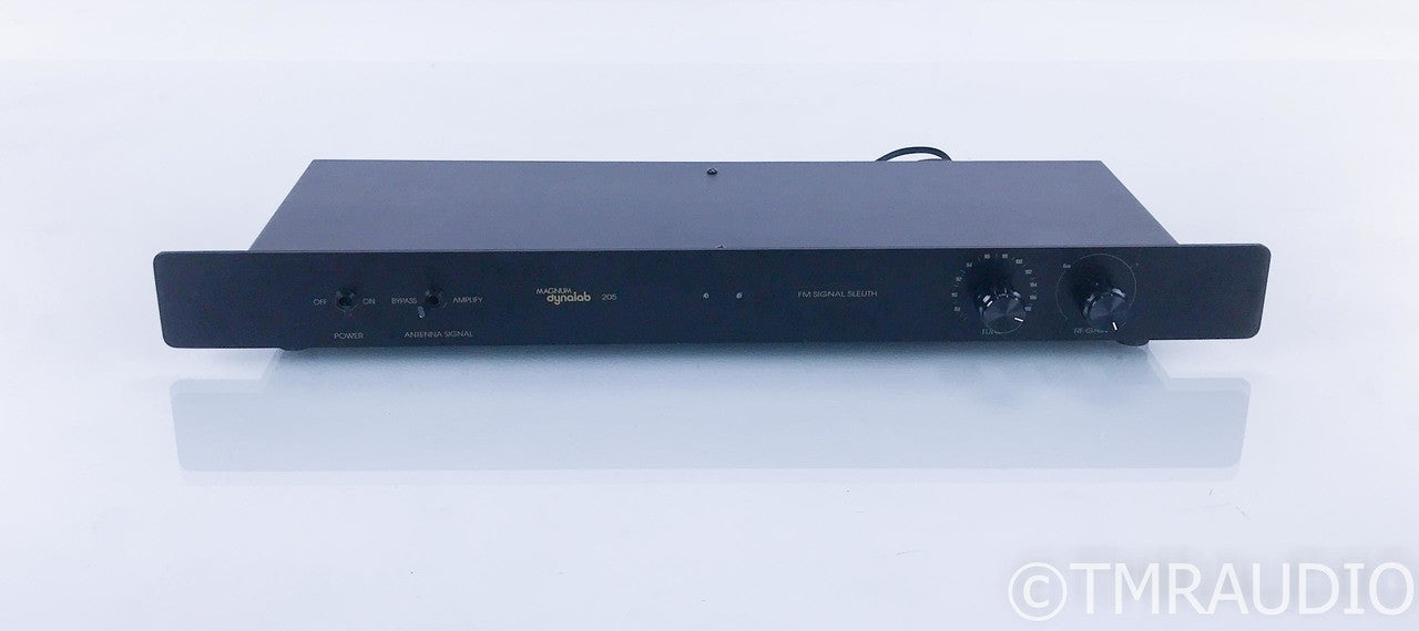 Magnum Dynalab Model 205 Signal Sleuth FM Antenna Amplifier (2/2)