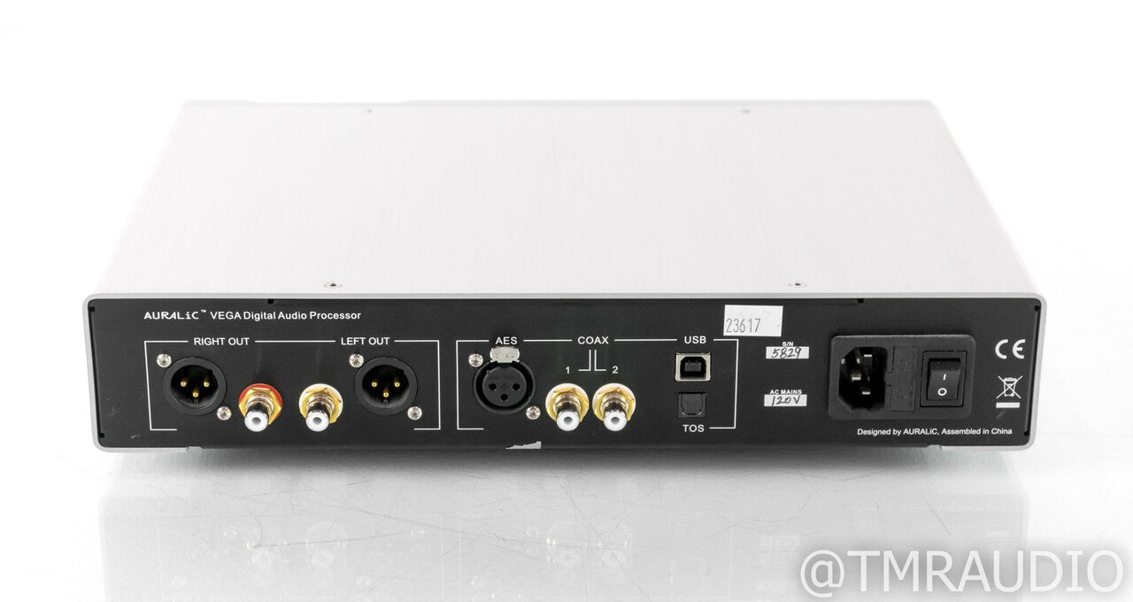 Auralic Vega DAC; D/A Converter; Remote