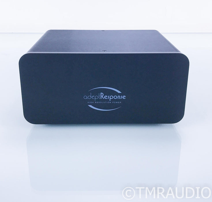 Audience Adept Response aR6T Power Conditioner; 15A w/ Au24 Power Chord