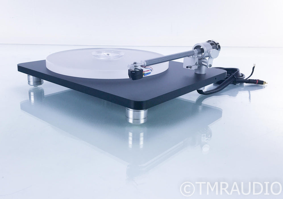 Clearaudio Emotion CMB Turntable; Satisfy Carbon Tonearm; Maestro V2 Cartridge