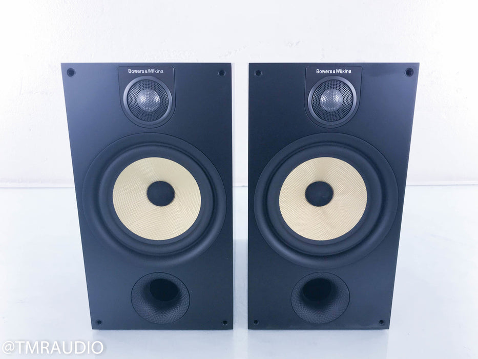 B&W 685 S2 Bookshelf Speakers