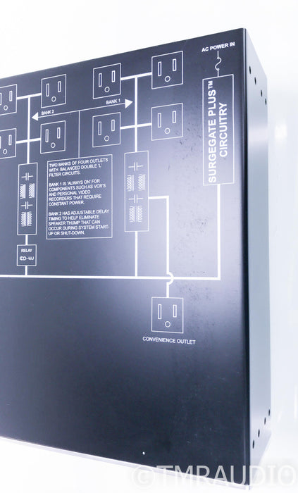 Panamax Max 5300 11 Outlet Power Conditioner; Surge Protector; Silver