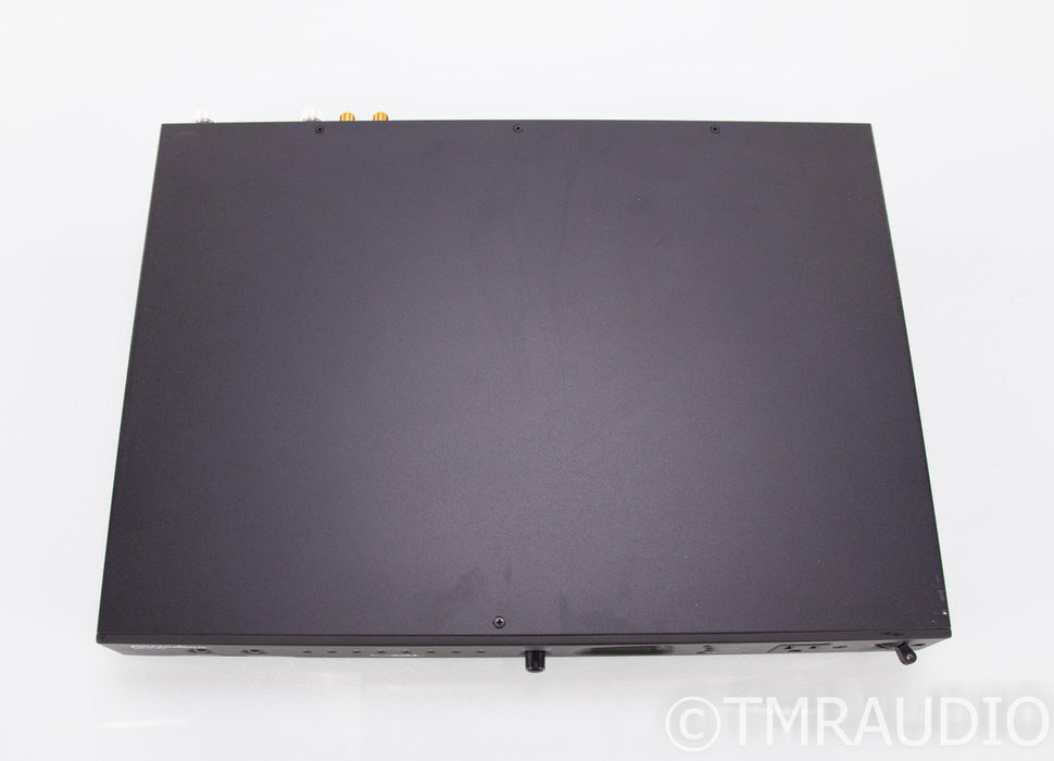 Panamax M4315-Pro Power Conditioner; Refurbished