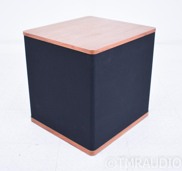 Vandersteen 2Wq Powered Subwoofer; WX-2 Crossover; Walnut Finish