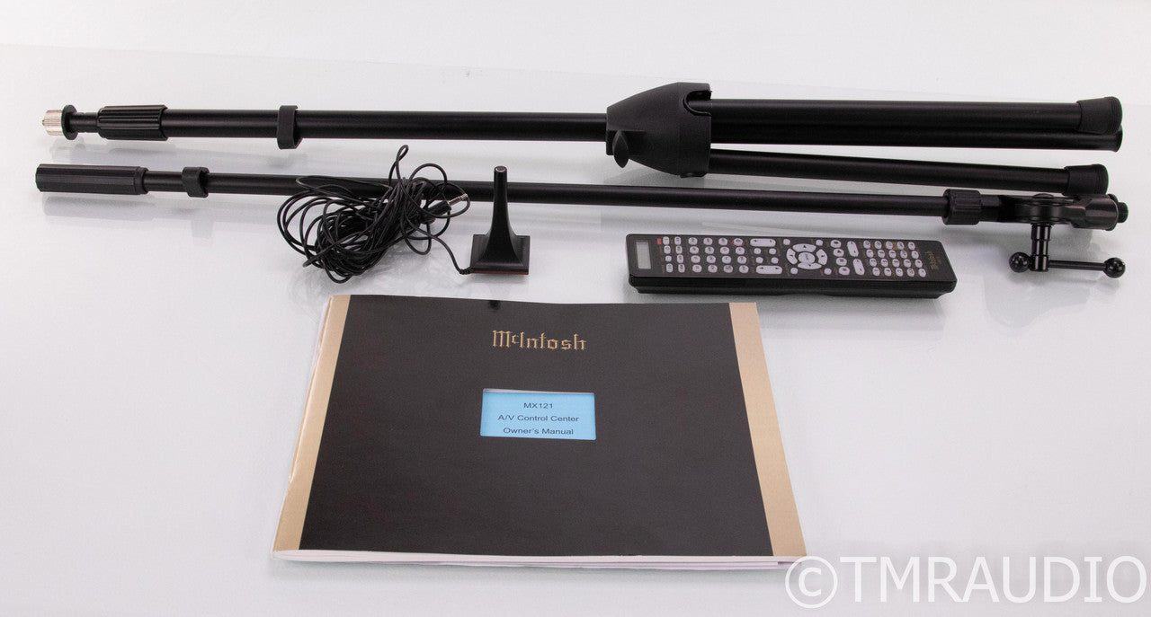 McIntosh MX121 7.1 Channel Home Theater Processor; MX-121; MM Phono