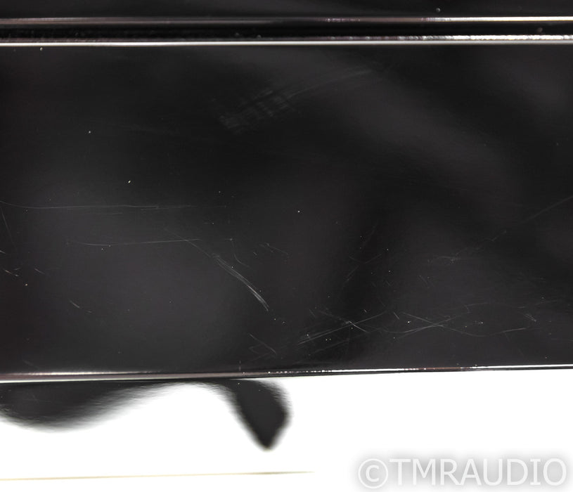 REL R-305 10" Powered Subwoofer; Piano Black; R305