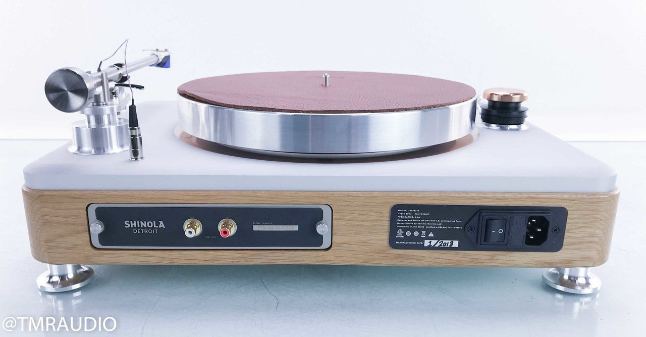 Shinola Runwell Turntable
