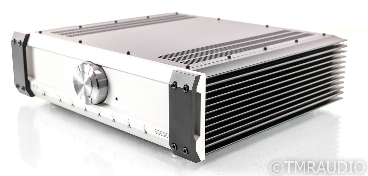 Musical Fidelity A5 Stereo Integrated Amplifier; A-5; MM Phono; Remote