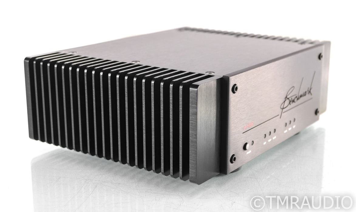 Benchmark AHB2 Stereo Power Amplifier; Black; Speakon