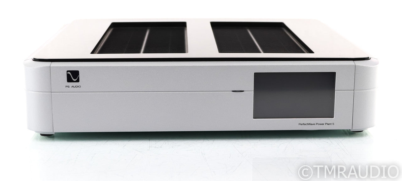 PS Audio PerfectWave Power Plant 5 AC Power Line Regenerato; P5; Silver