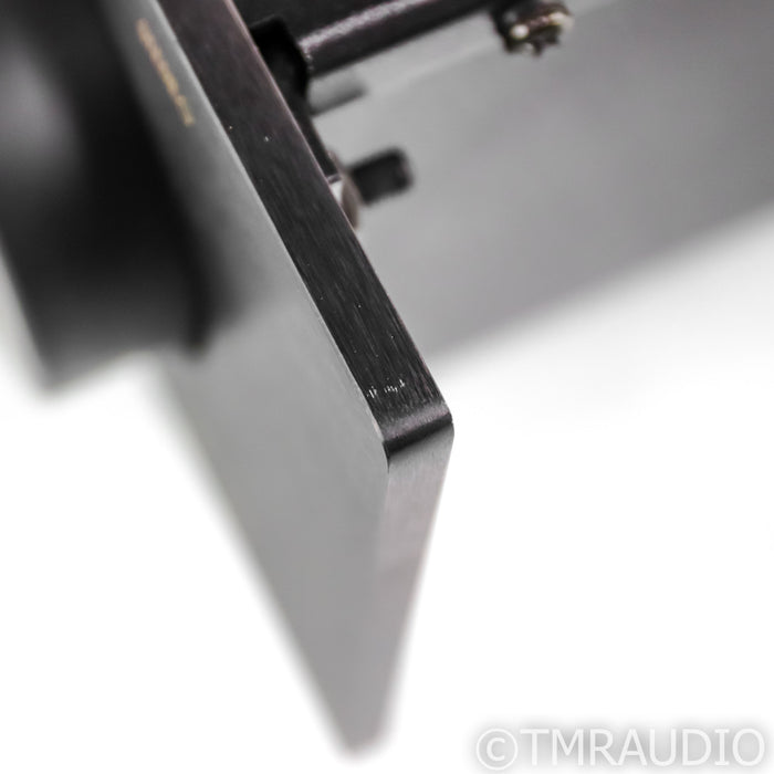 Magnum Dynalab MD 102 Stereo Analog FM Tuner; MD102; Black