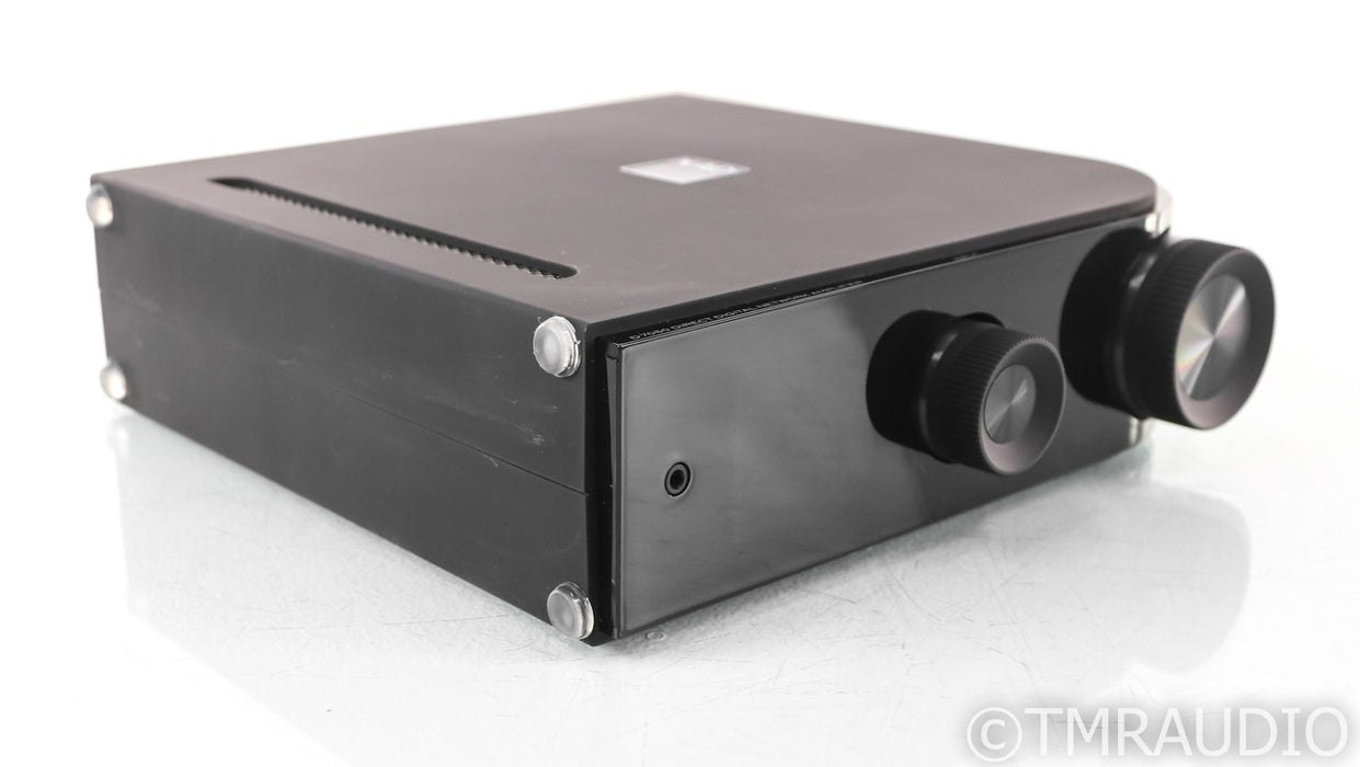 NAD D 7050 Stereo Integrated Amplifier; D/A Converter; USB; Bluetooth; Remote
