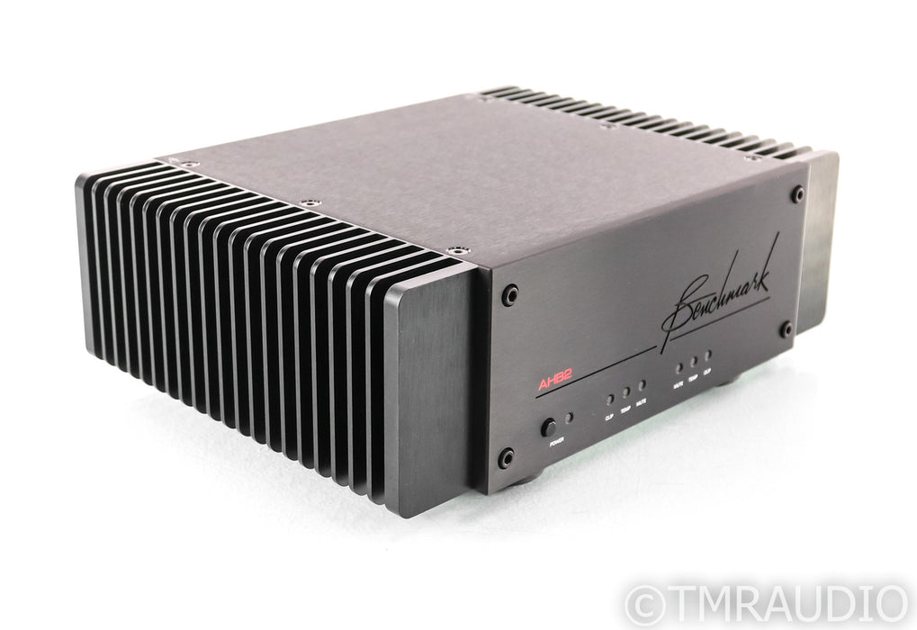 Benchmark AHB2 Balanced Stereo Power Amplifier; AHB-2