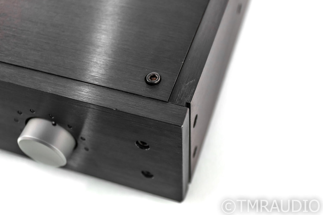 Pass Labs Aleph P Stereo Preamplifier; Remote