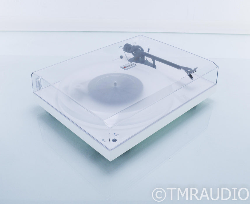 Pro-Ject Debut Carbon Esprit SB Turntable; Ortofon Super OM 20 MM Cartridge