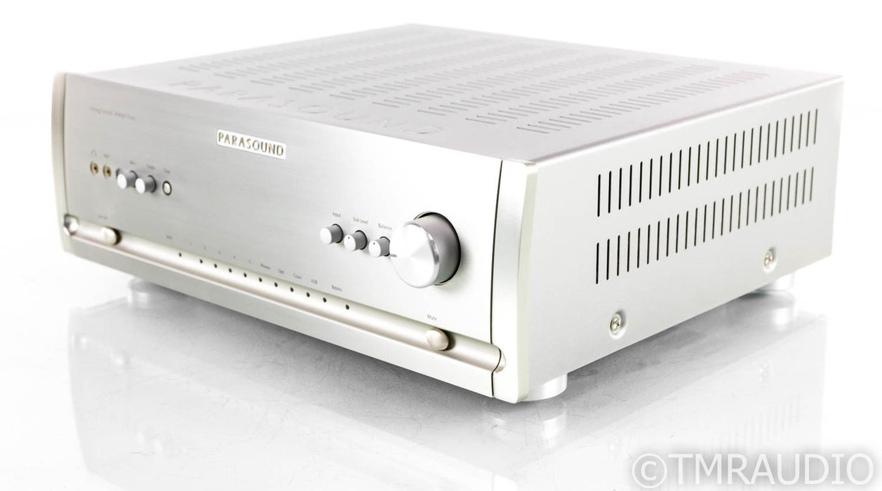 Parasound Halo 2.1 Channel Integrated Amplifier; Remote; MM / MC Phono