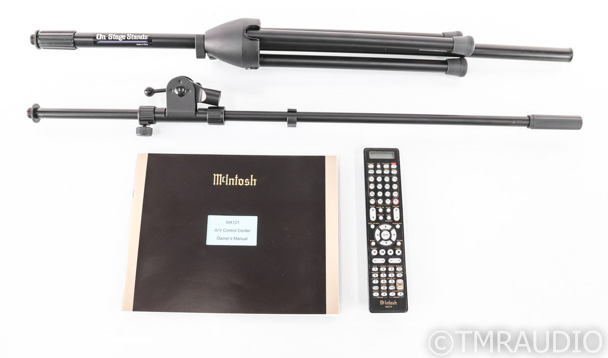 McIntosh MX121 7.1 Channel Home Theater Processor; MX-121; MM Phono (No Microphone)