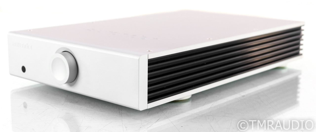 Aurender X725 Stereo Power Amplifier / USB DAC; X-725; Remote; Very Low Hours