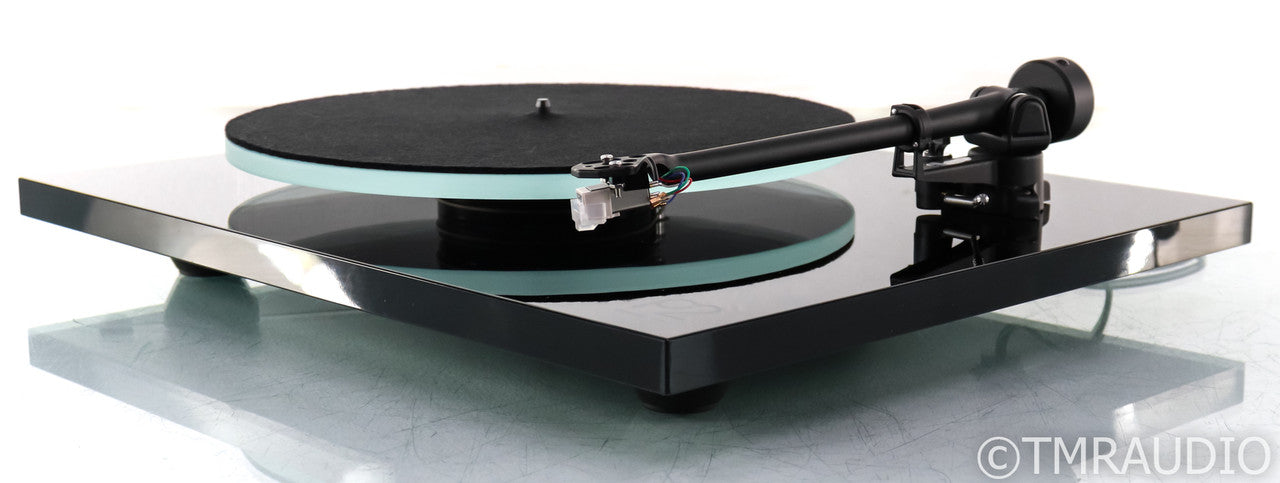 Rega Planar 2 Turntable; Black; PL2; Rega Carbon MM Cartridge